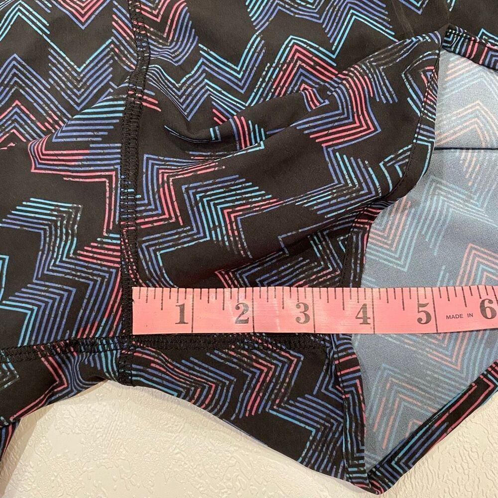 Rabbit Running Shorts Multicolor Zig Zag Print Bl… - image 7